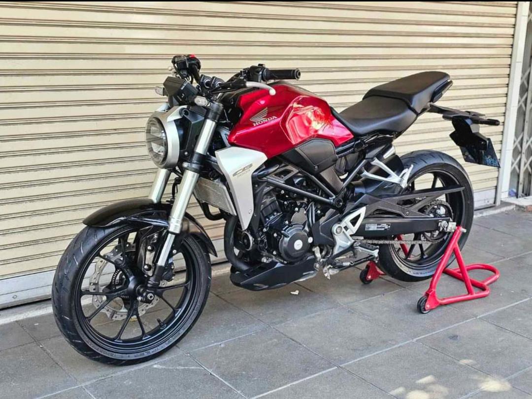 Honda CB300R