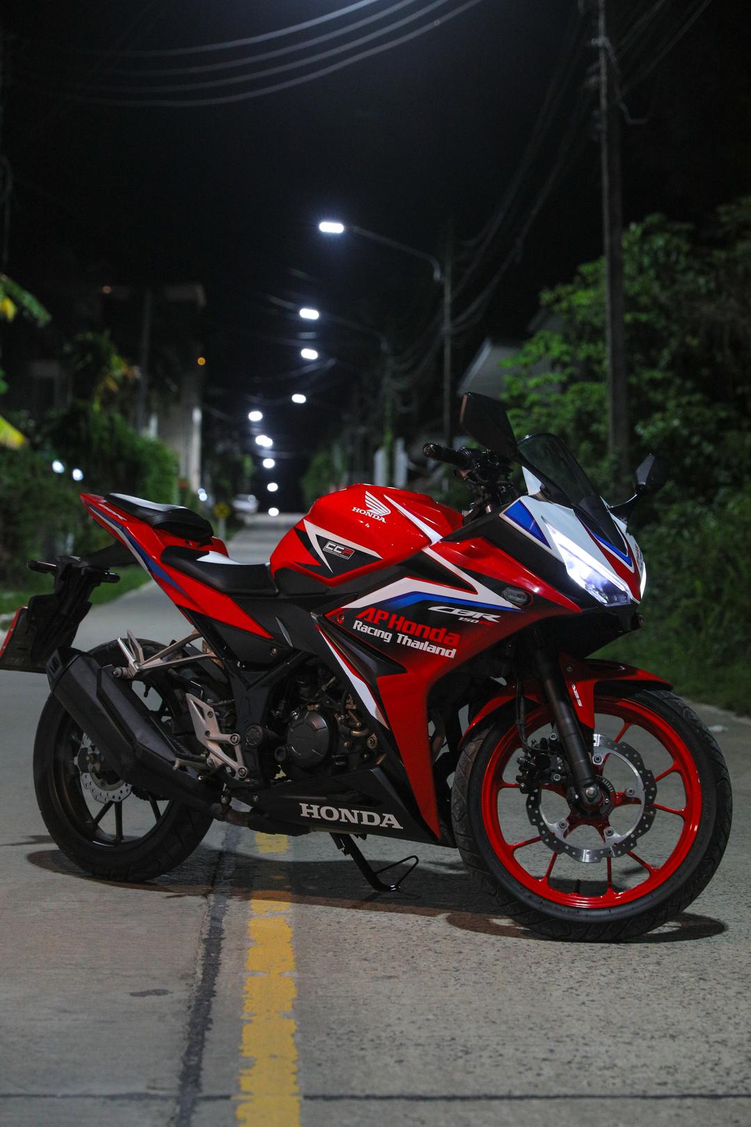 Honda CBR150R