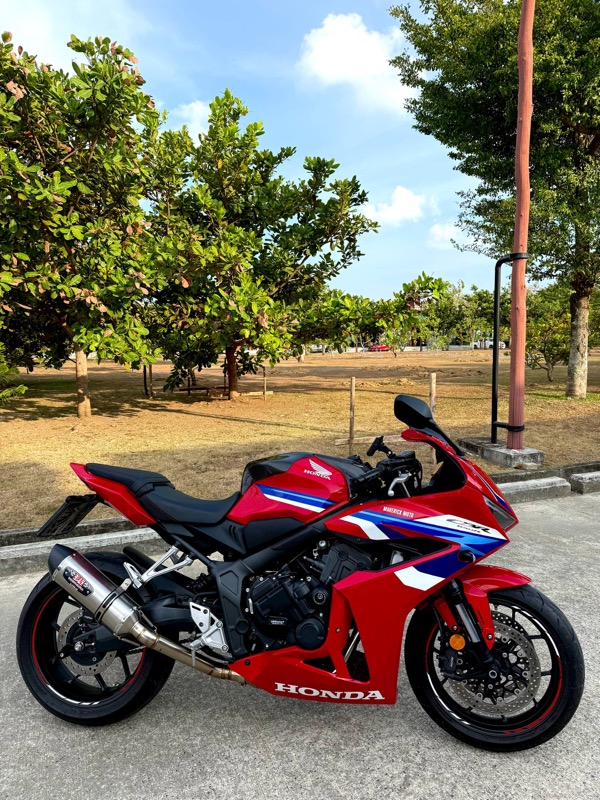 Honda CBR650R E-Clutch